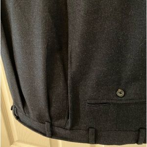 NAUTICA dress pants with cuffs and pleated front. Size 40/32.